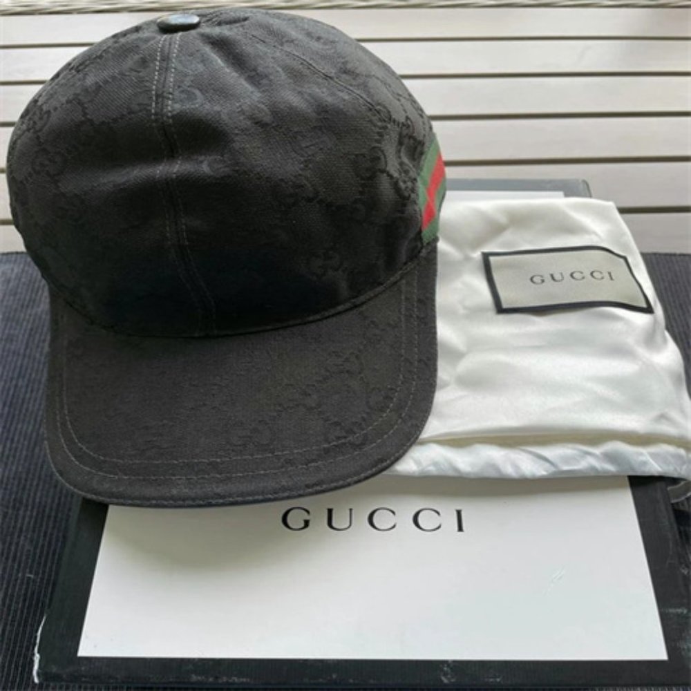 Gucci black canvas stitching hat